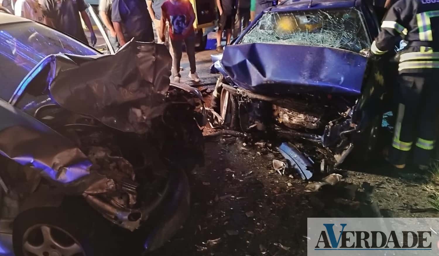Dois feridos graves numa colisão na variante que liga Penafiel a Lousada