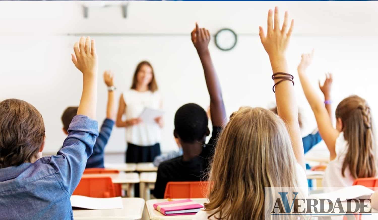 Greve dos professores com "adesão elevada"