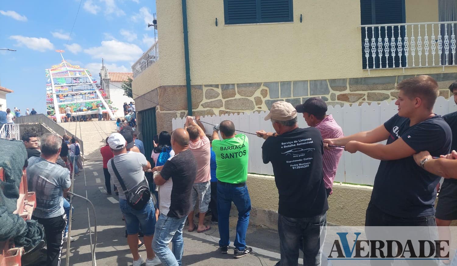 Cinfães: Arco gigante em honra de Nossa Senhora de Lurdes voltou a atrair visitantes