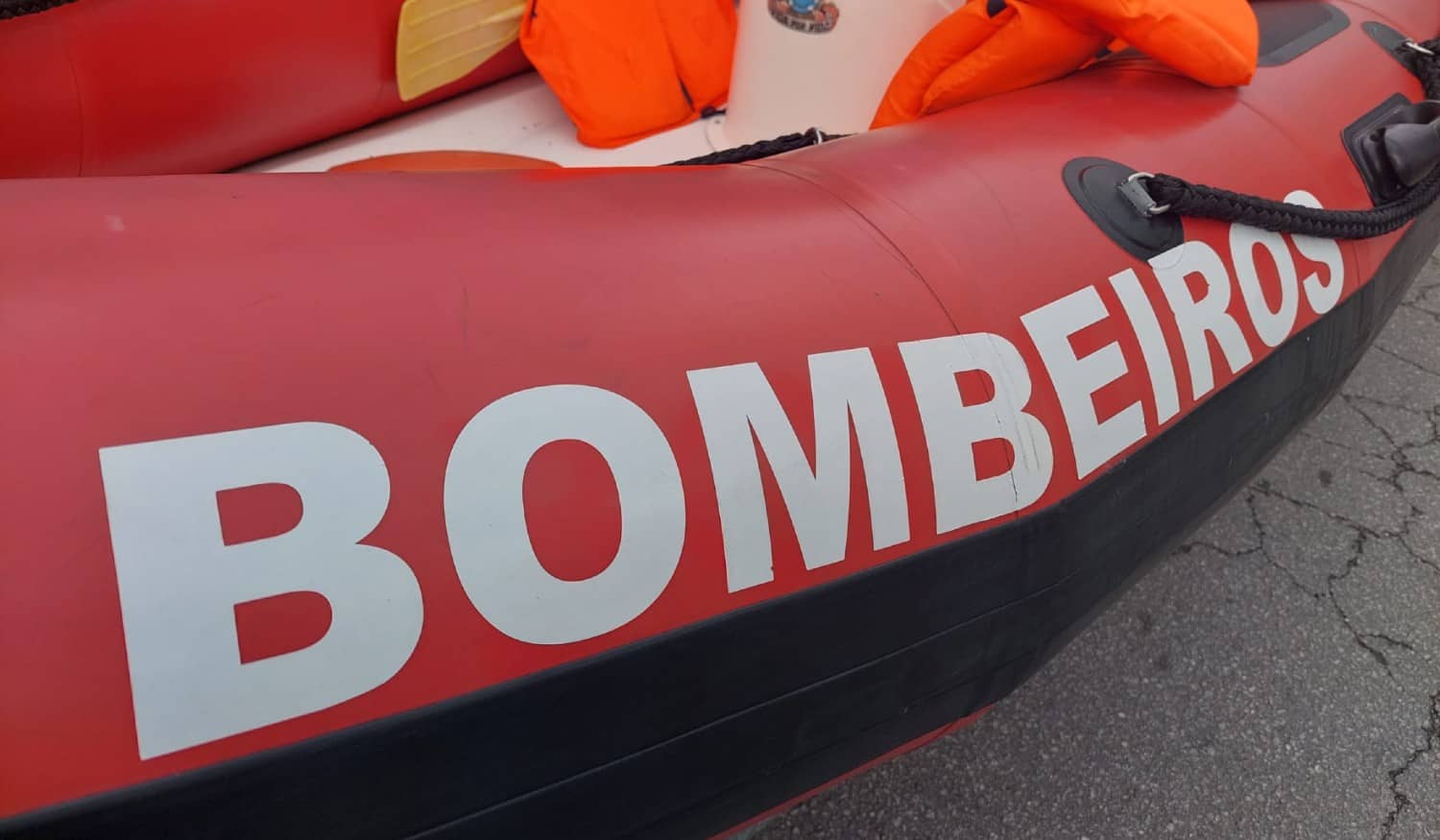 Corpo de homem encontrado a boiar no rio Douro em Vila Nova de Gaia