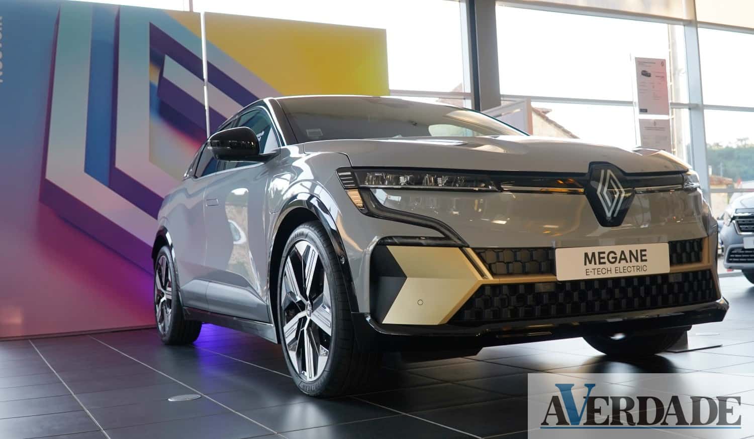 JAPautomotive apresenta novo Renault Megane E-Tech 100% elétrico