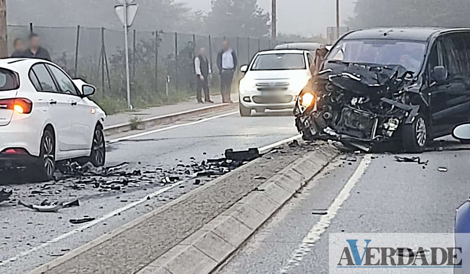 Criança e adolescente entre os cinco feridos num acidente em Paredes