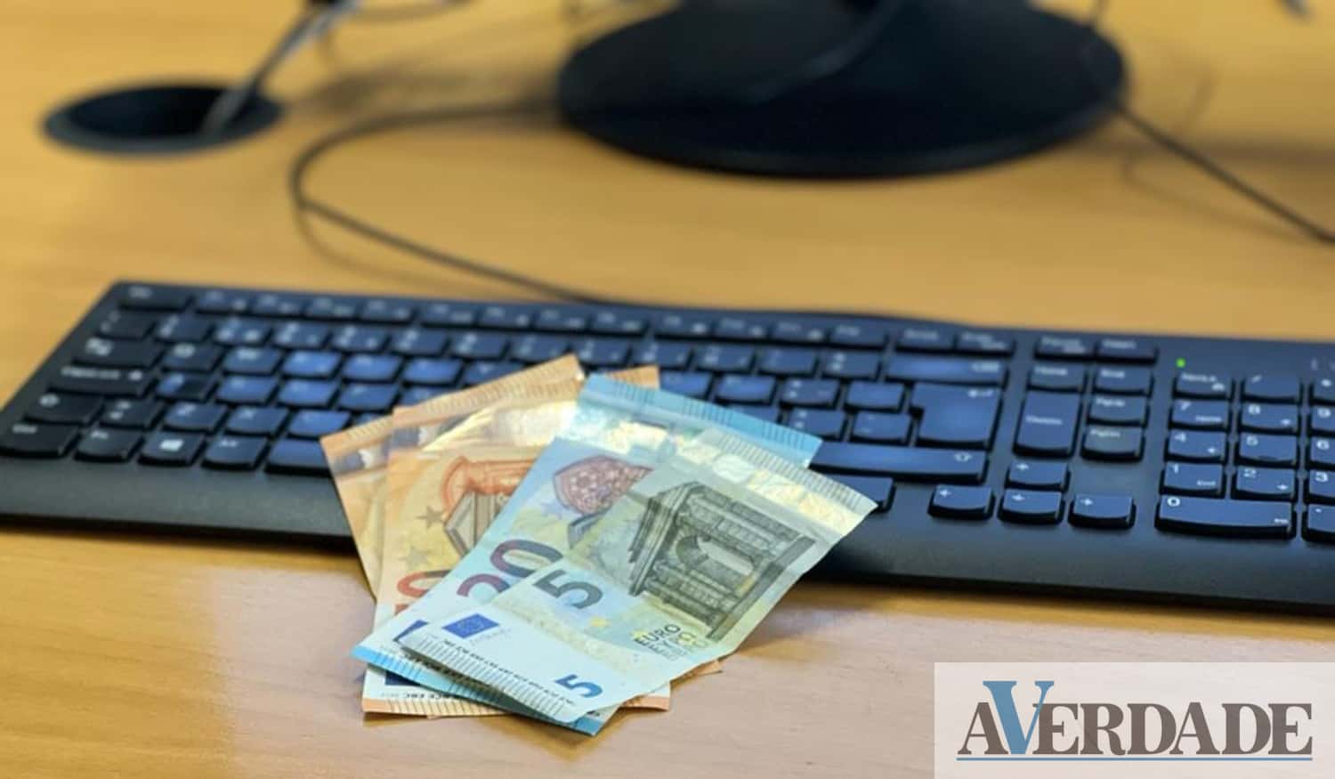 Apoio de 125 euros: ainda tem dúvidas? Saiba o que fazer para receber