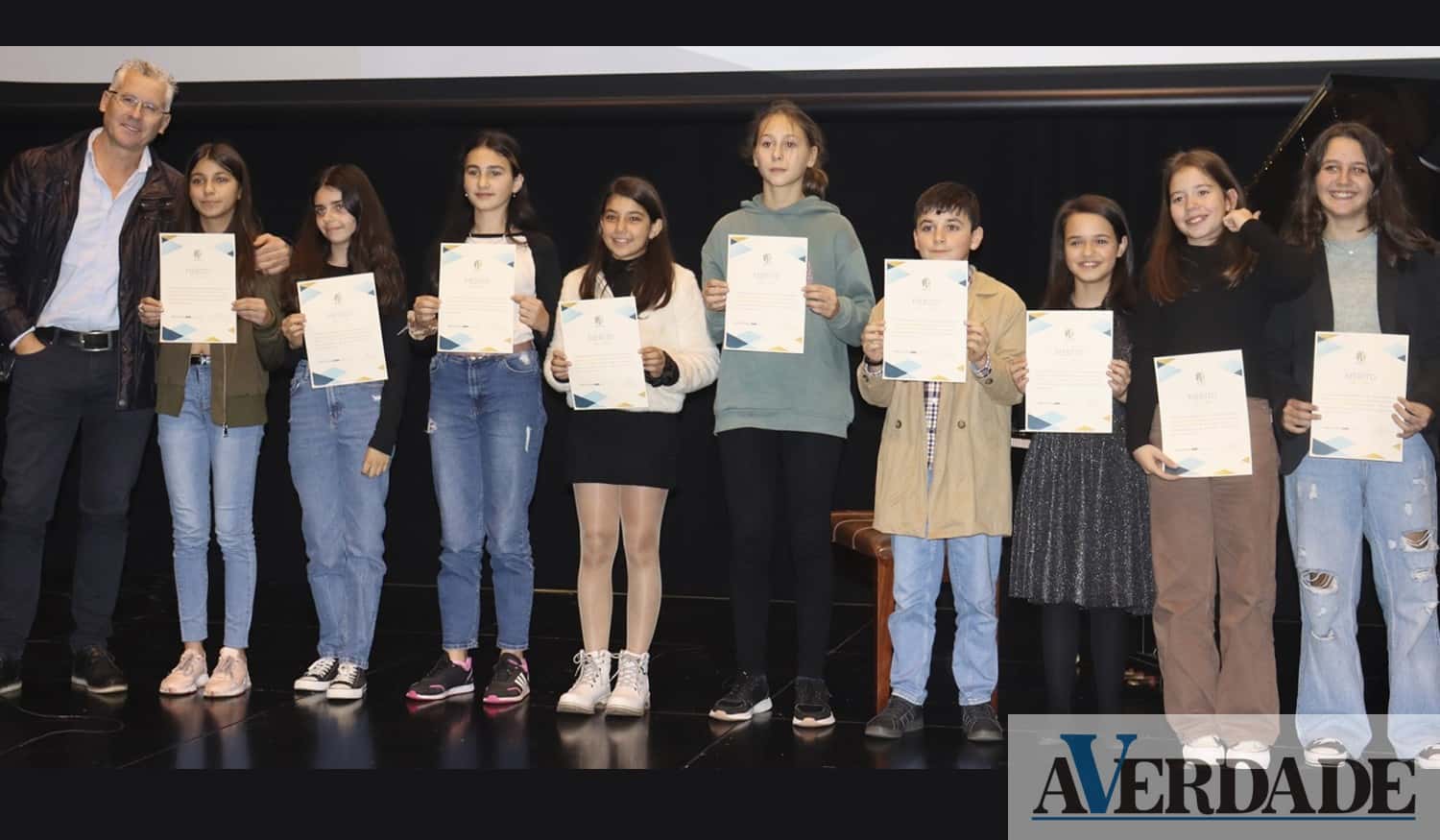 Mais de 100 alunos da EB 2,3 de Cinfães foram distinguidos pelo mérito e excelência