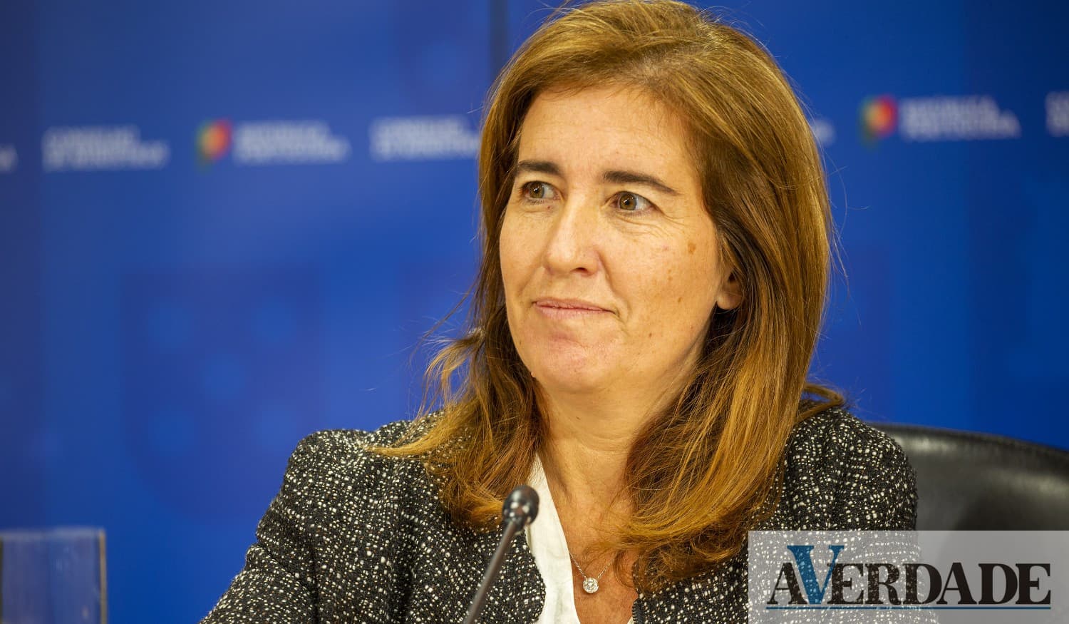 <strong>Governo aprovou subida do salário mínimo nacional para 760 euros </strong>