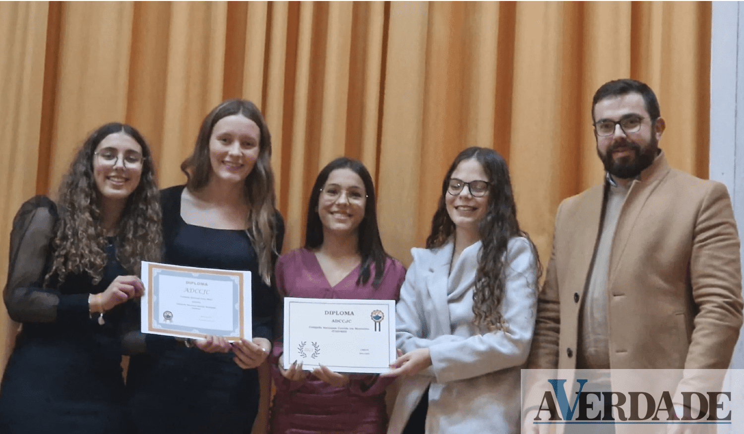 Atletas de Castelo de Paiva distinguidos em gala de atletismo