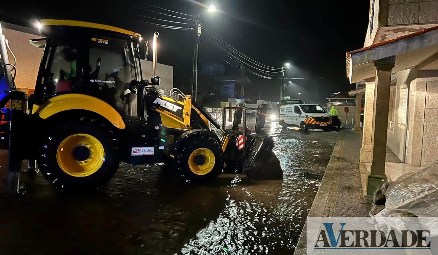 Atualização: Chuva forte obriga ao corte de mais uma estrada em Paços de Ferreira