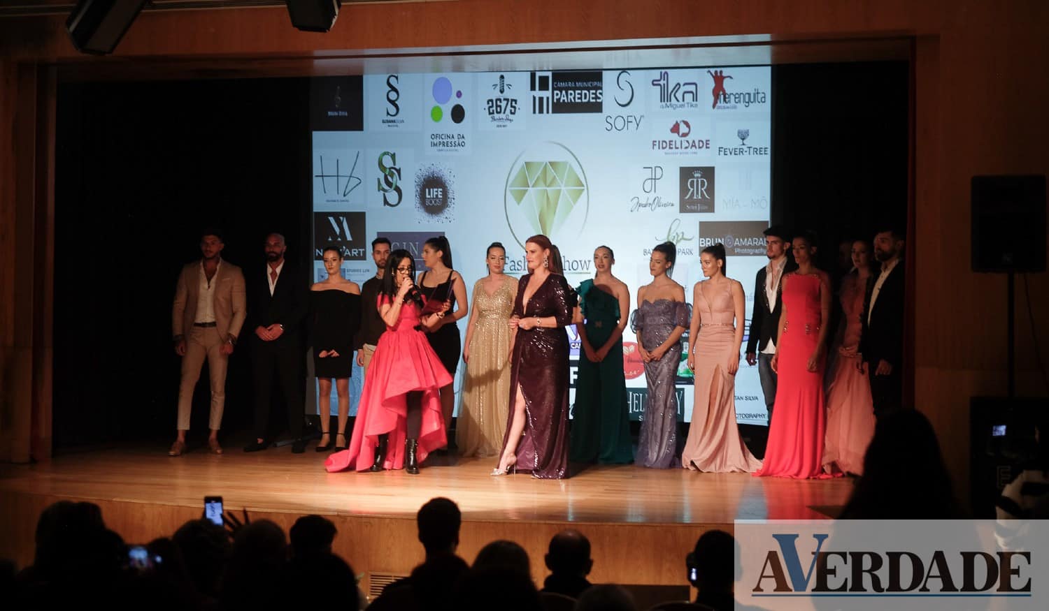 Fashion Show by Elma Aveiro levou a Paredes criações de moda, joias, ótica e barbearia