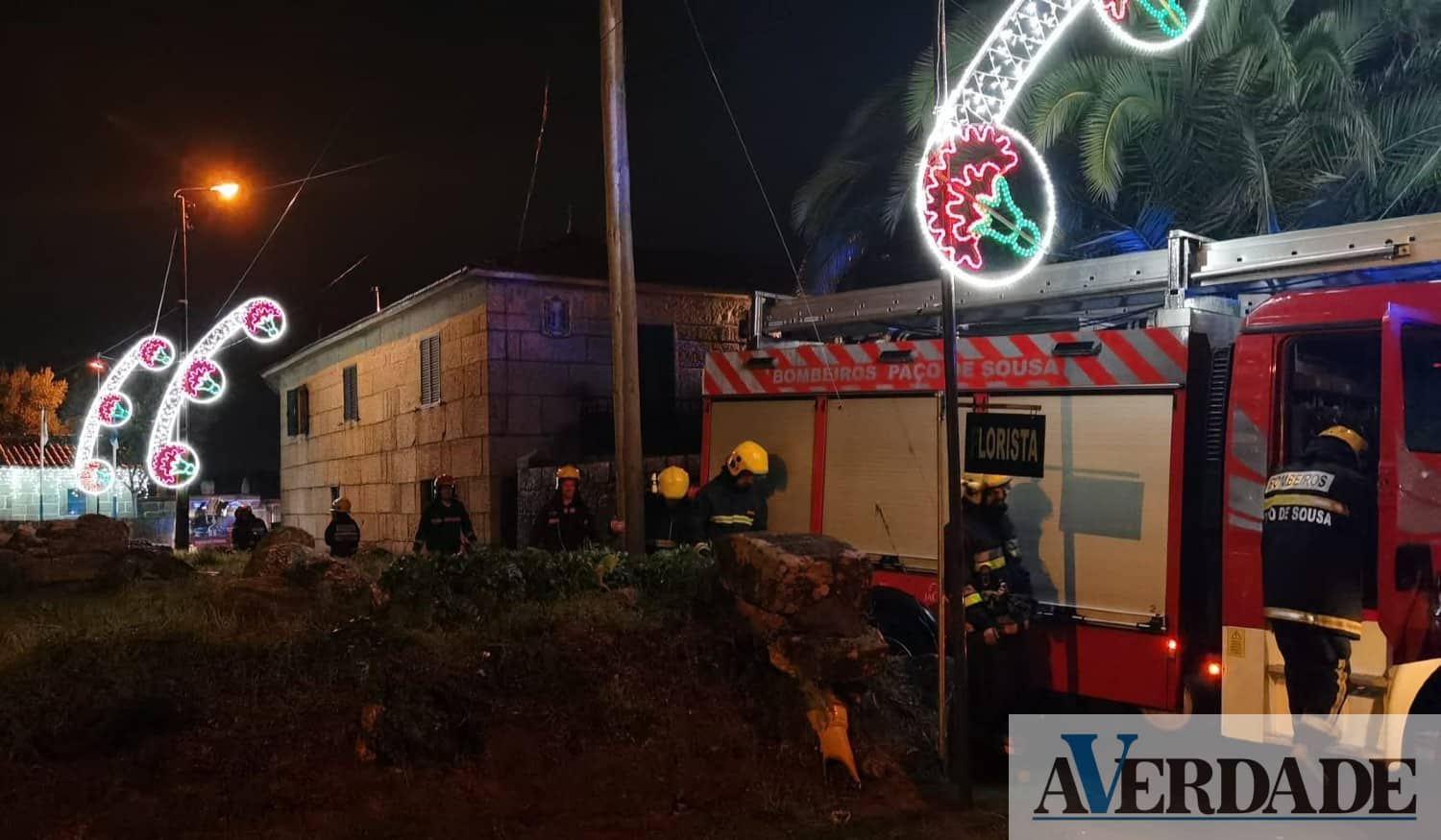 Incêndio deflagra em chaminé de habitação em Penafiel