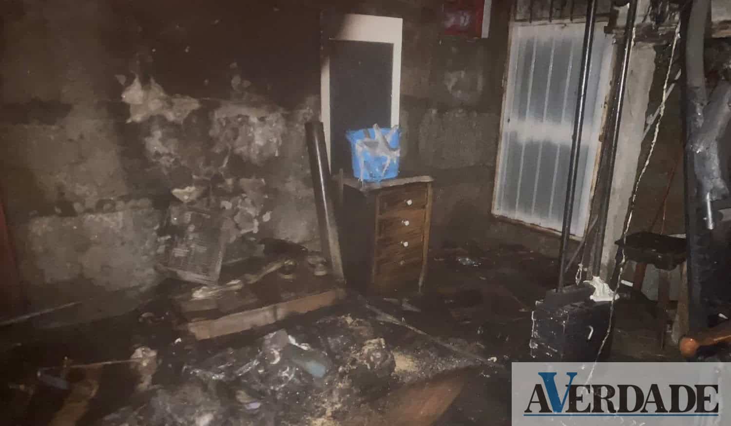 Incêndio em Penafiel deixa família desalojada