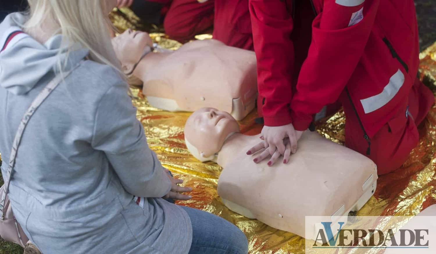 Alunos da Escola Secundária de Castelo de Paiva vão receber formação em suporte básico de vida