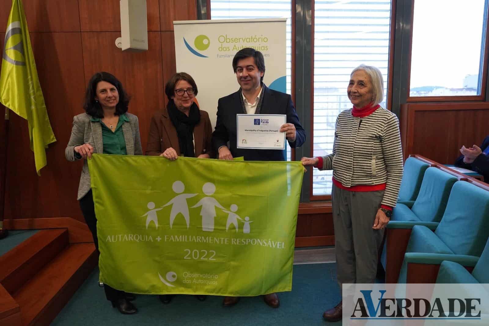 Município de Felgueiras recebeu bandeira de "Autarquia + Familiarmente Responsável 2022"