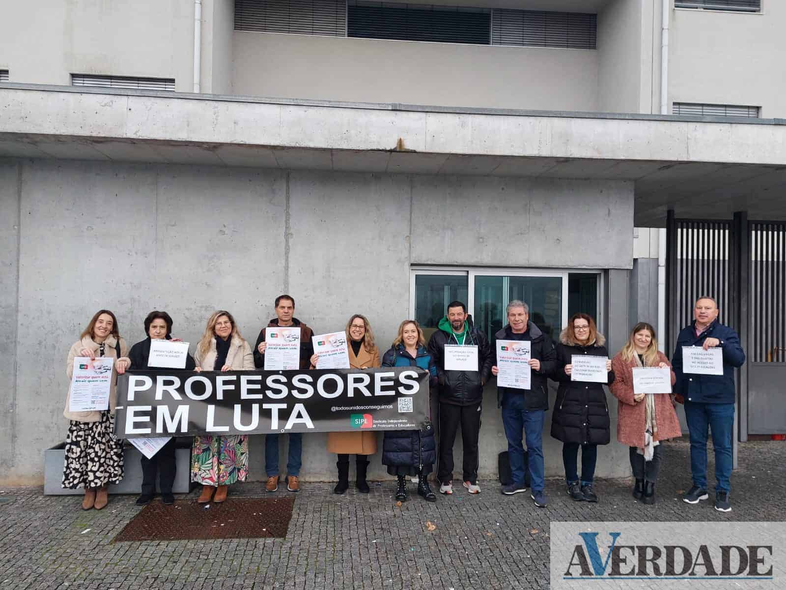 Professores de Bai&atilde;o unem-se &agrave; "luta pela valoriza&ccedil;&atilde;o da carreira"