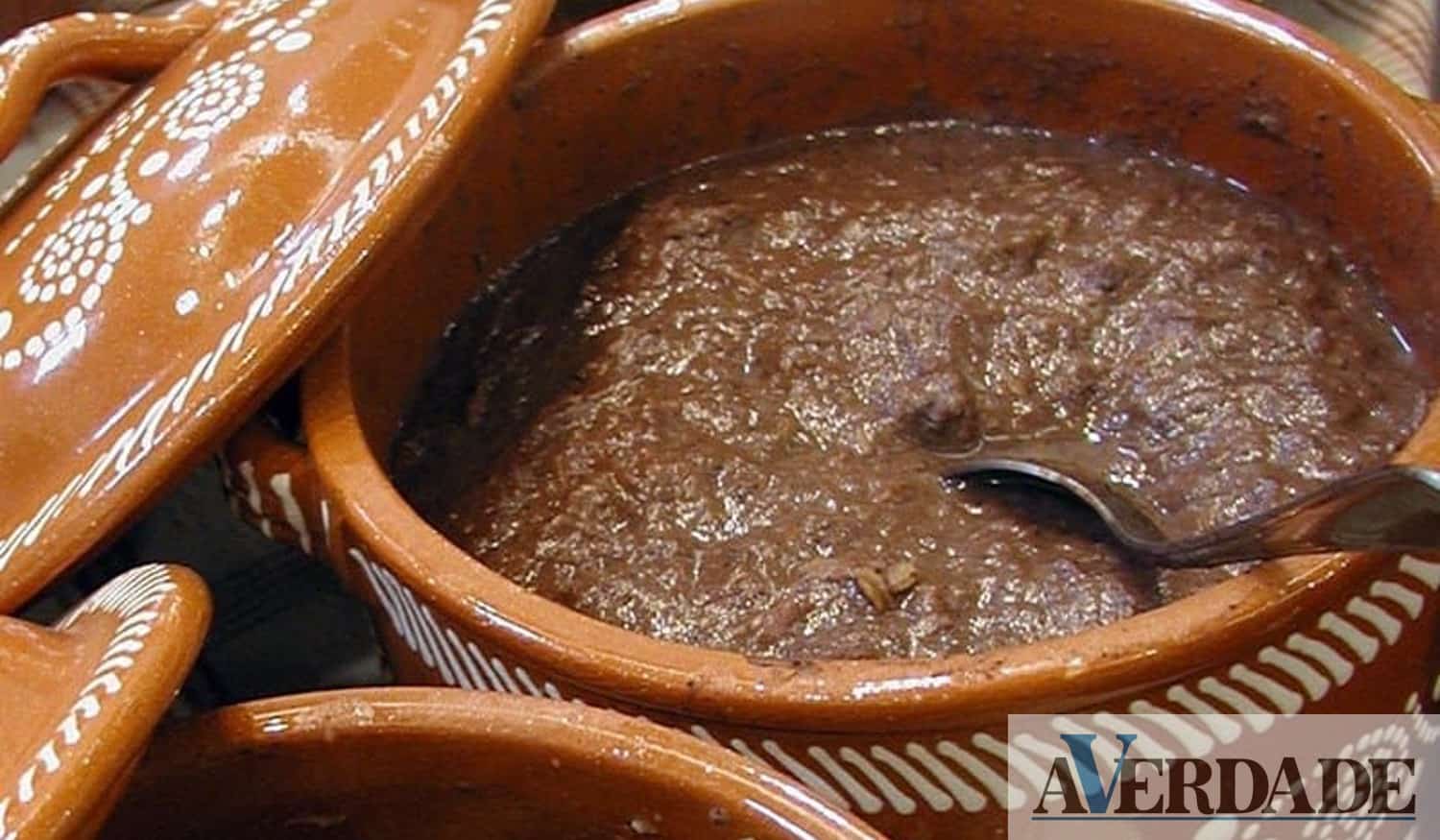 Papas de sarrabulho e rojões à moda antiga poderão ser desfrutados em Castelo de Paiva