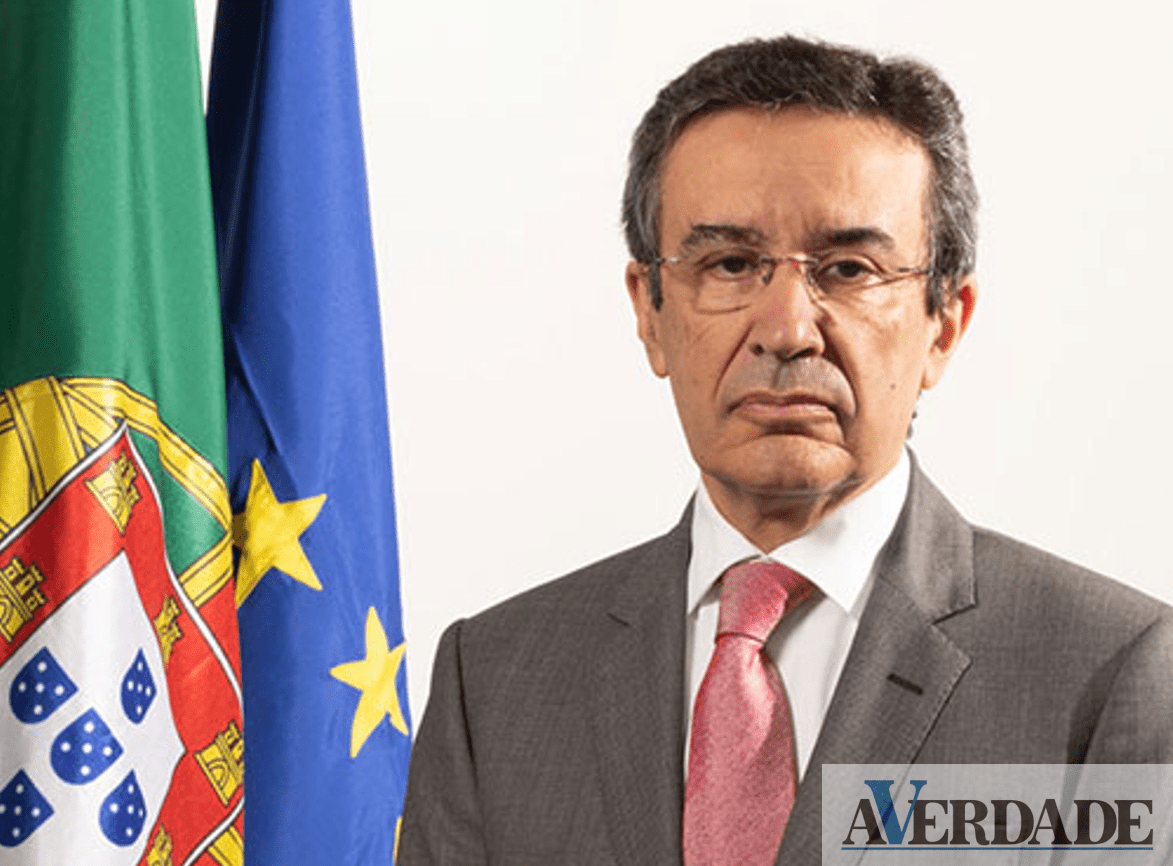 Secretário de estado da educação presente na entrega de prémios de mérito a alunos de Baião
