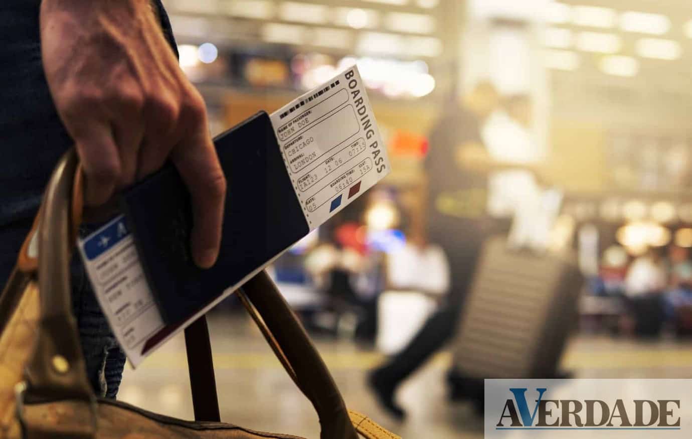 Homem de Paços de Ferreira apanhado a embarcar no aeroporto com soqueira