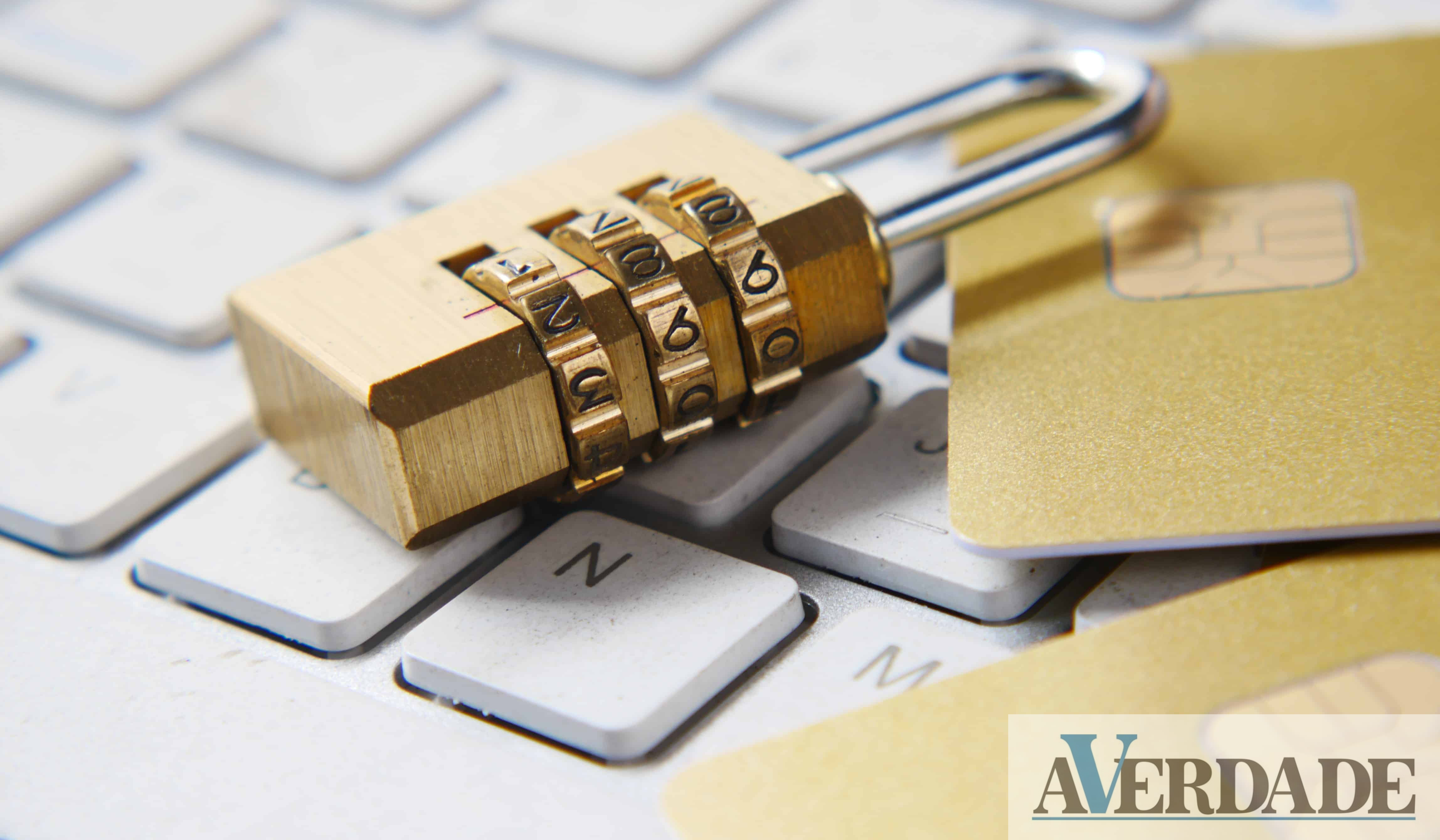 Há quanto tempo não muda de password? Saiba como reforçar a segurança das suas contas