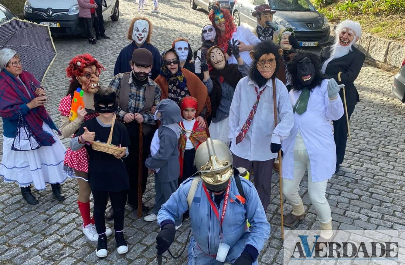 <strong>Rancho Folclórico de Baião 'trocou' o traje pelas máscaras no Desfile Concelhio de Carnaval</strong>