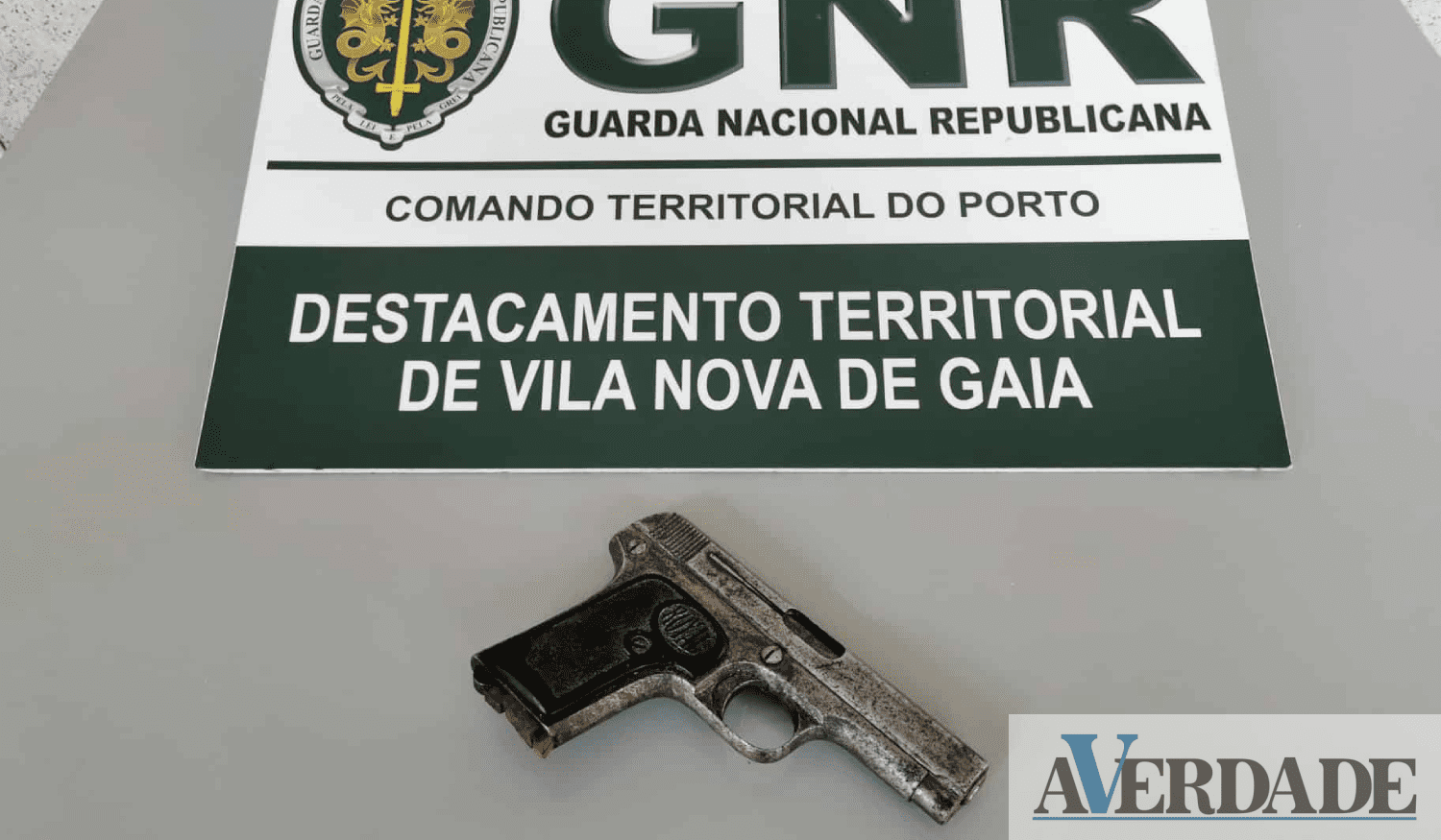 GNR detém homem de 65 anos por posse de arma proibida em Vila Nova de Gaia