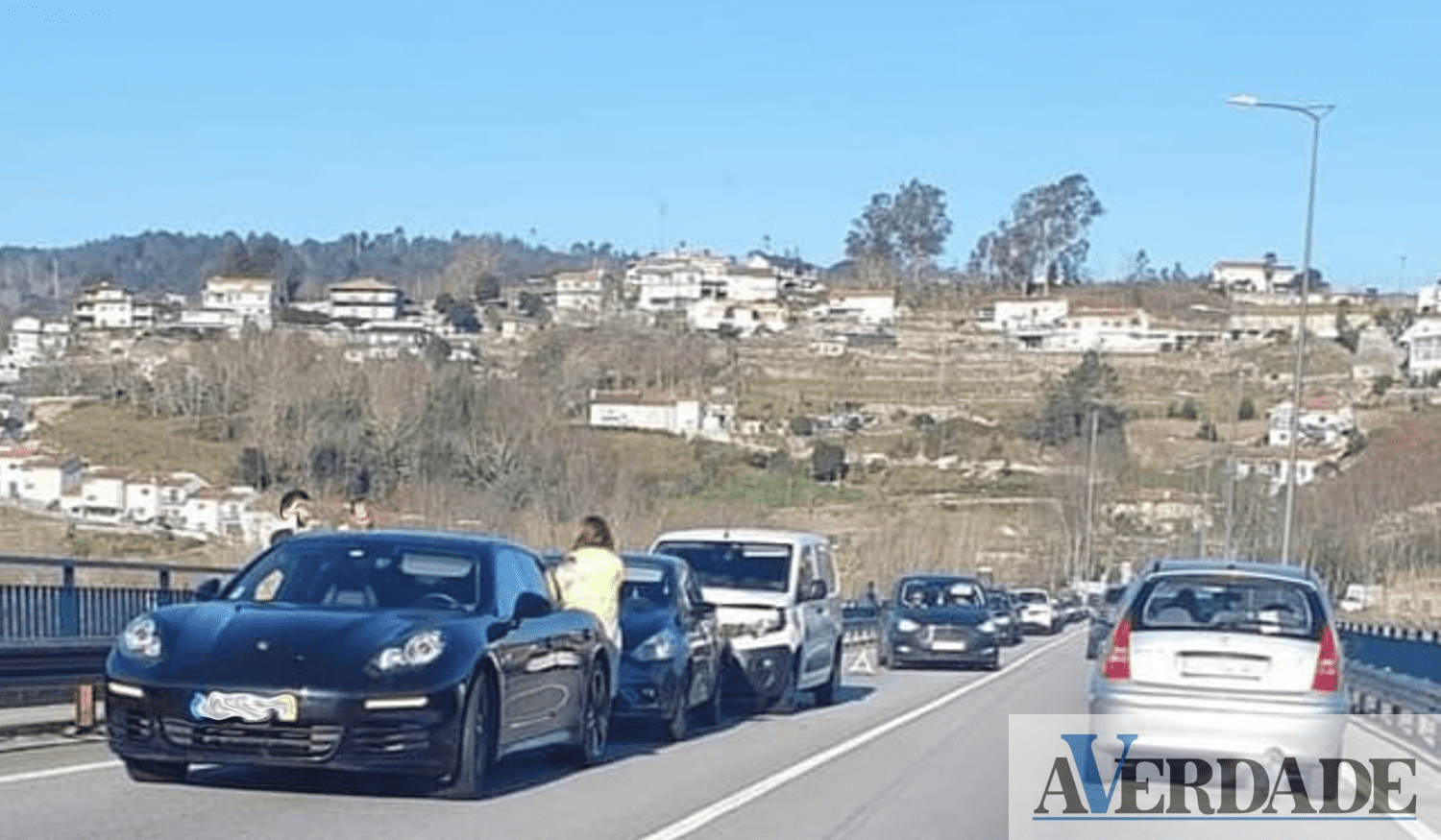 Acidente na Ponte de Canaveses condicionou o trânsito