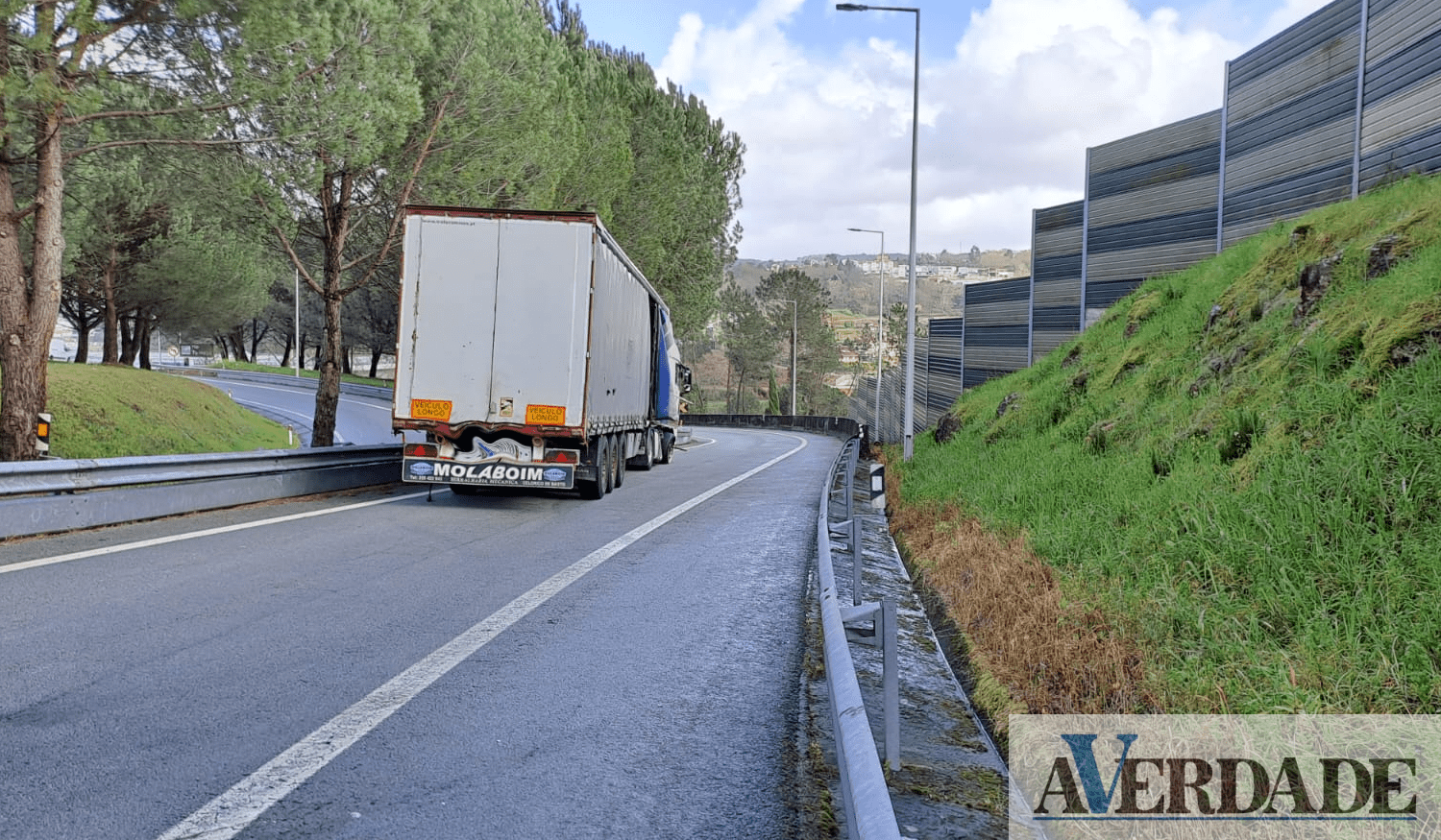 Amarante: Camião despistou-se na A4