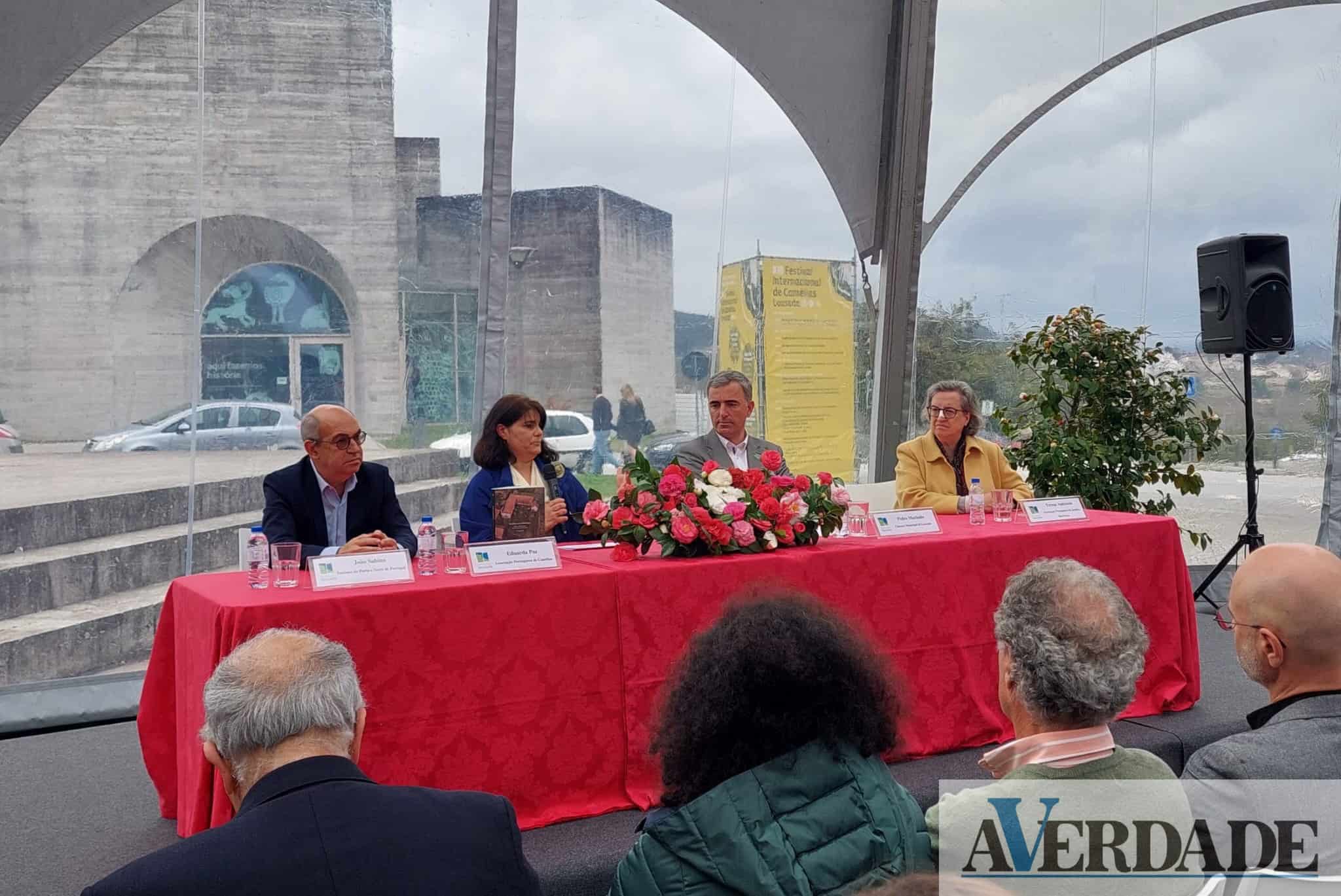 Festival Internacional de Camélias de Lousada promove "um produto muito interessante"