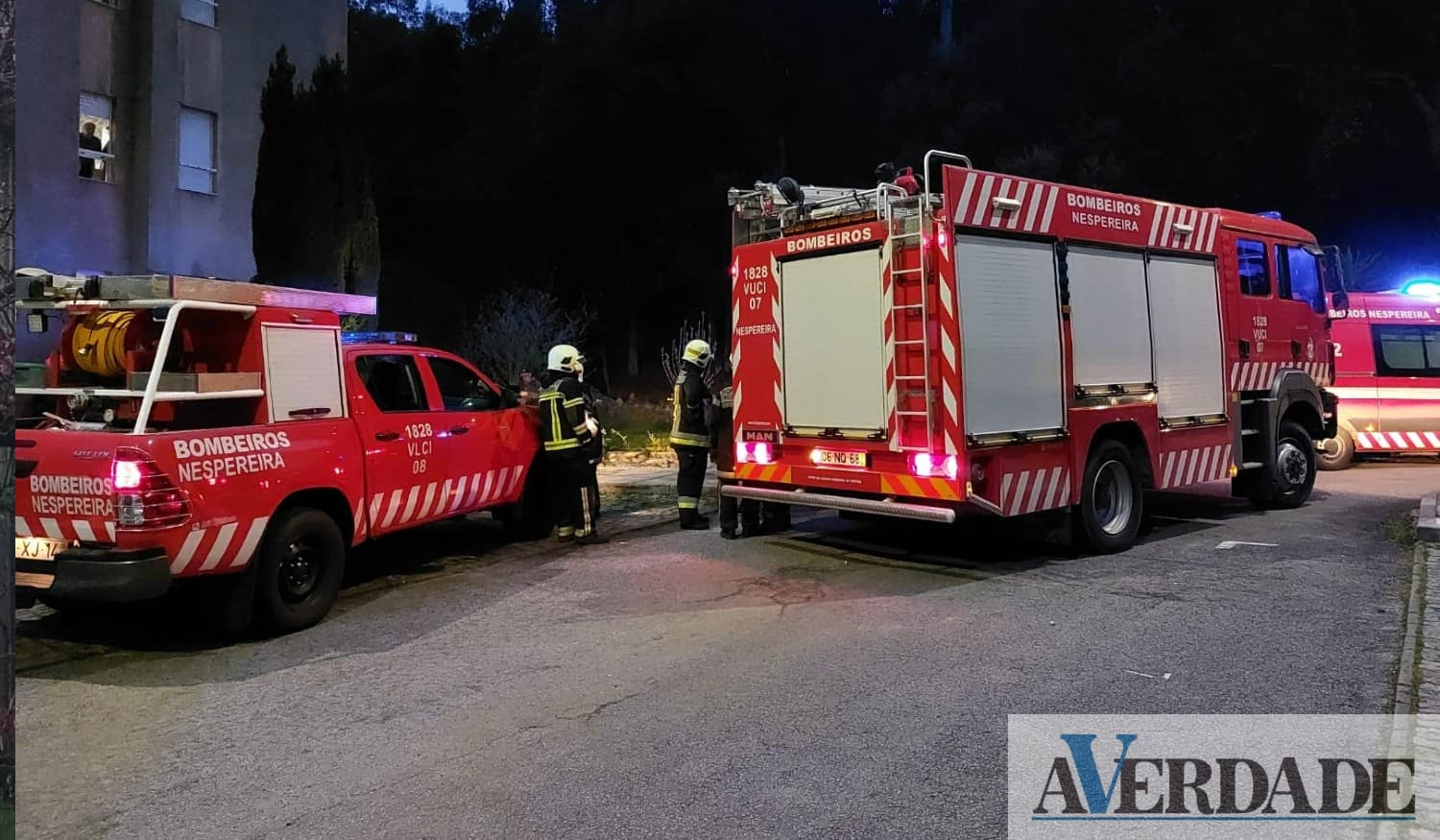 Incêndio causa danos materiais numa habitação em Cinfães