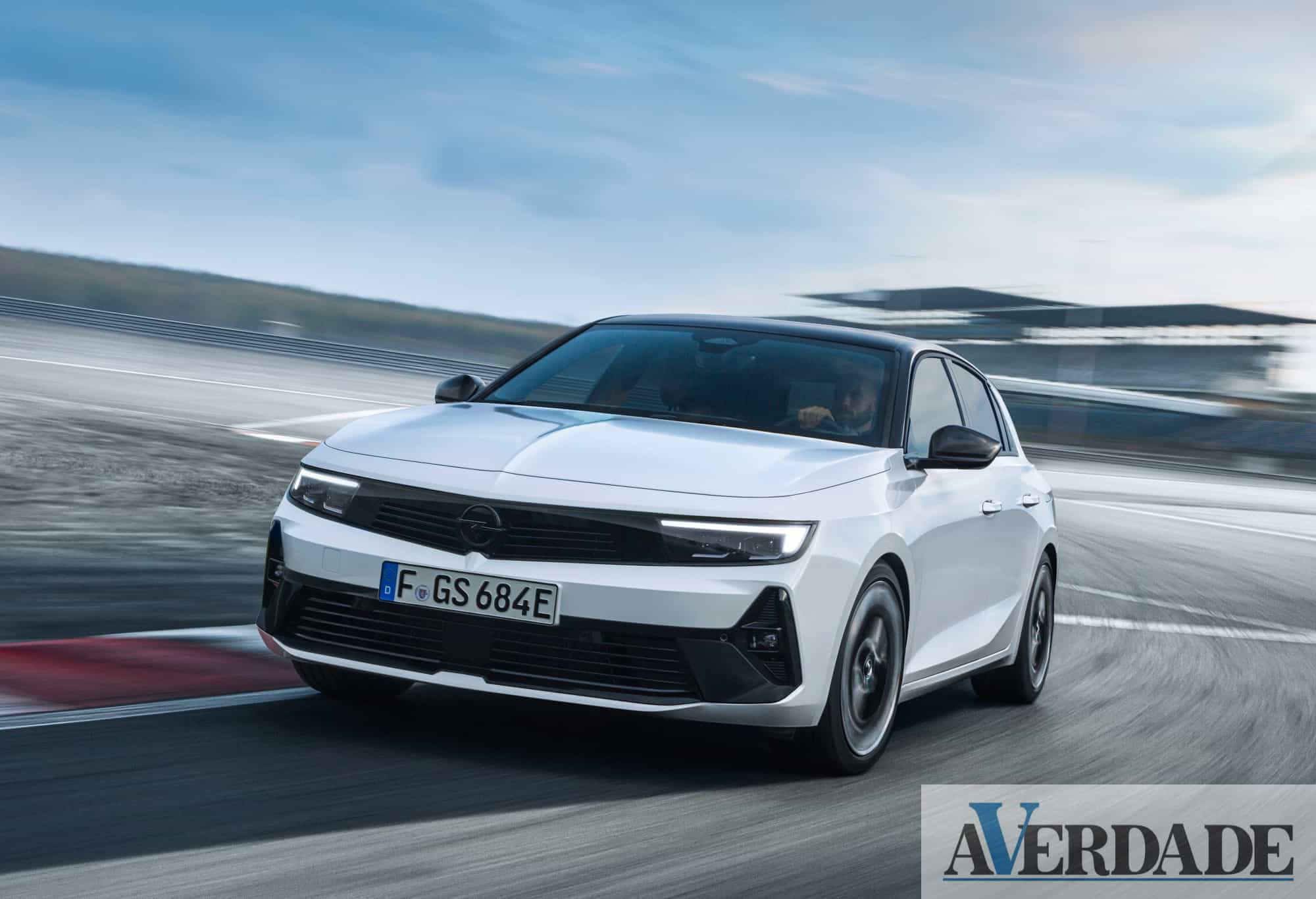 <strong>Opel celebra 20 anos de bancos com o selo de qualidade AGR</strong>