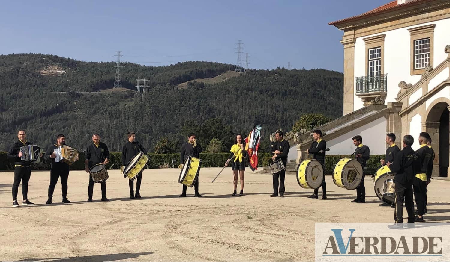 Grupo de Bombos de S. Lourenço: Um projeto familiar que hoje "é para todos os que gostam"