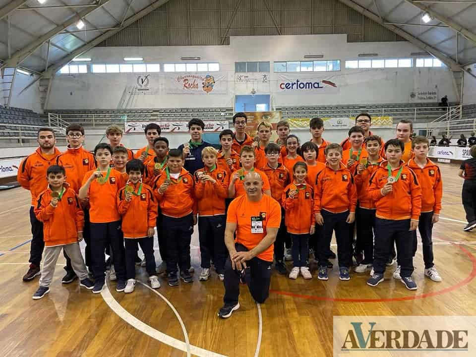 Atletas de Paredes conquistaram 17 pódios no Open Karaté da Mealhada