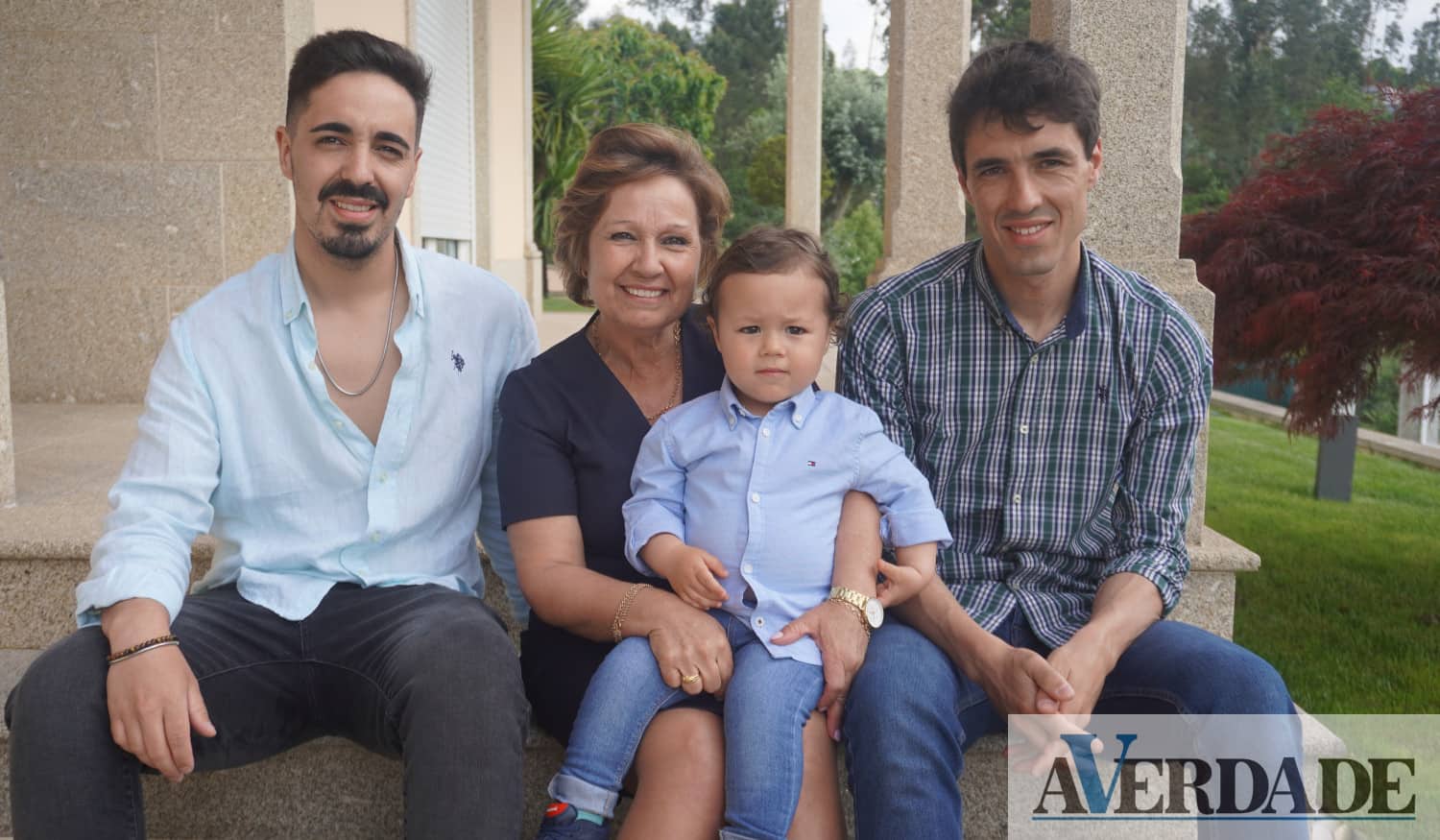 Dia da Mãe: Ana Manuela Queirós é uma mãe "orgulhosa" e uma avó "muito feliz"