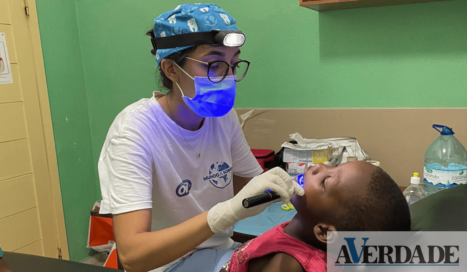 Enquanto médica dentista, Joana Alves preza por ajudar os outros através do voluntariado