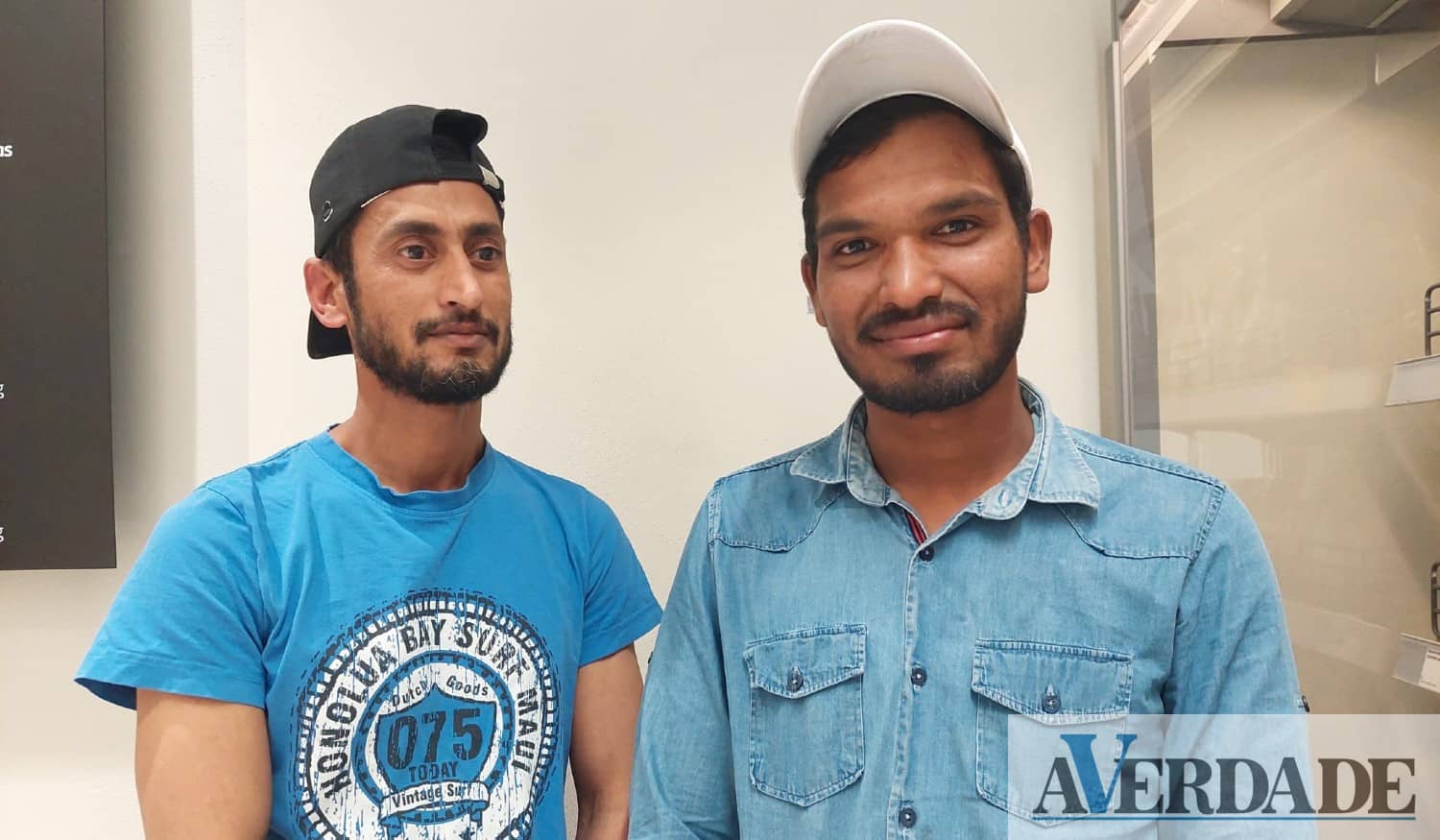<strong>Arsalan e Imran Afzal imigraram para "ajudar a família" que ficou no Paquistão </strong>