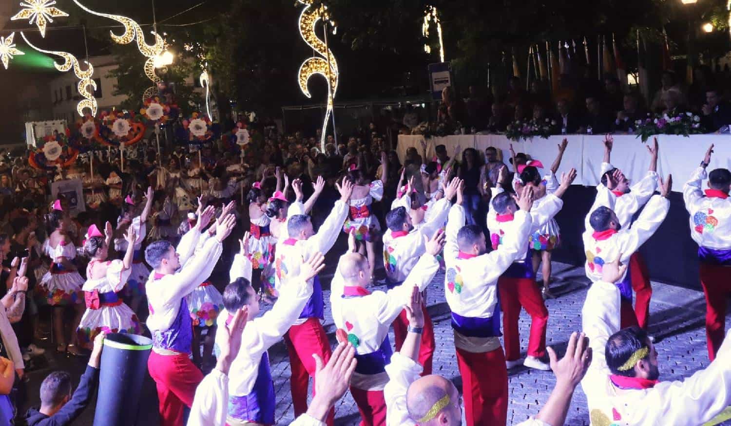 Último dia das Festas da Cidade e do Concelho de Paredes conta com a tradição das Marchas Populares
