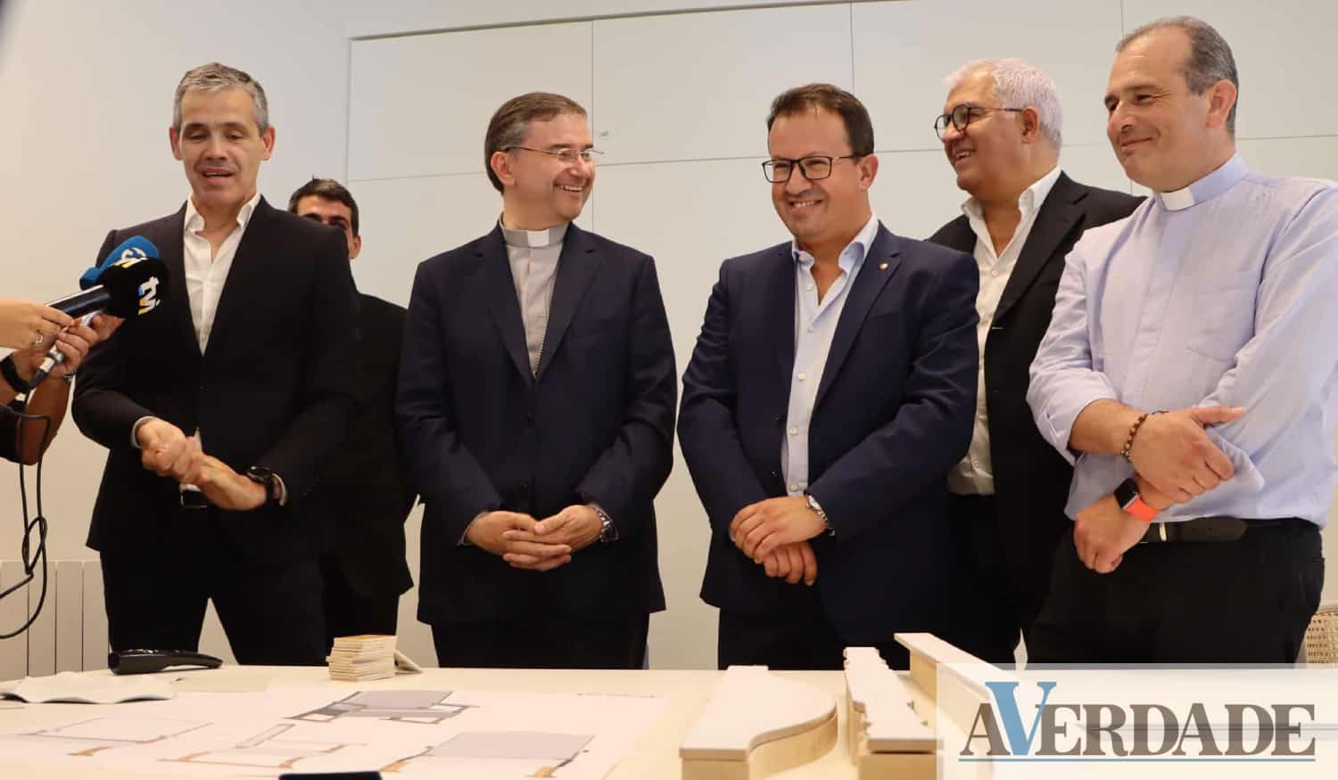 Empresas de Paredes constroem altar da Jornada Mundial da Juventude e cadeira do Papa