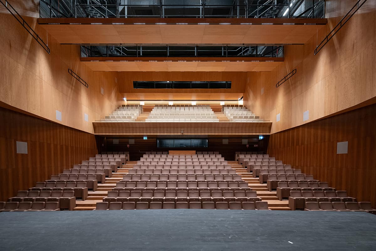Cine-Teatro de Amarante vai receber o painel  'Desporto no Feminino'
