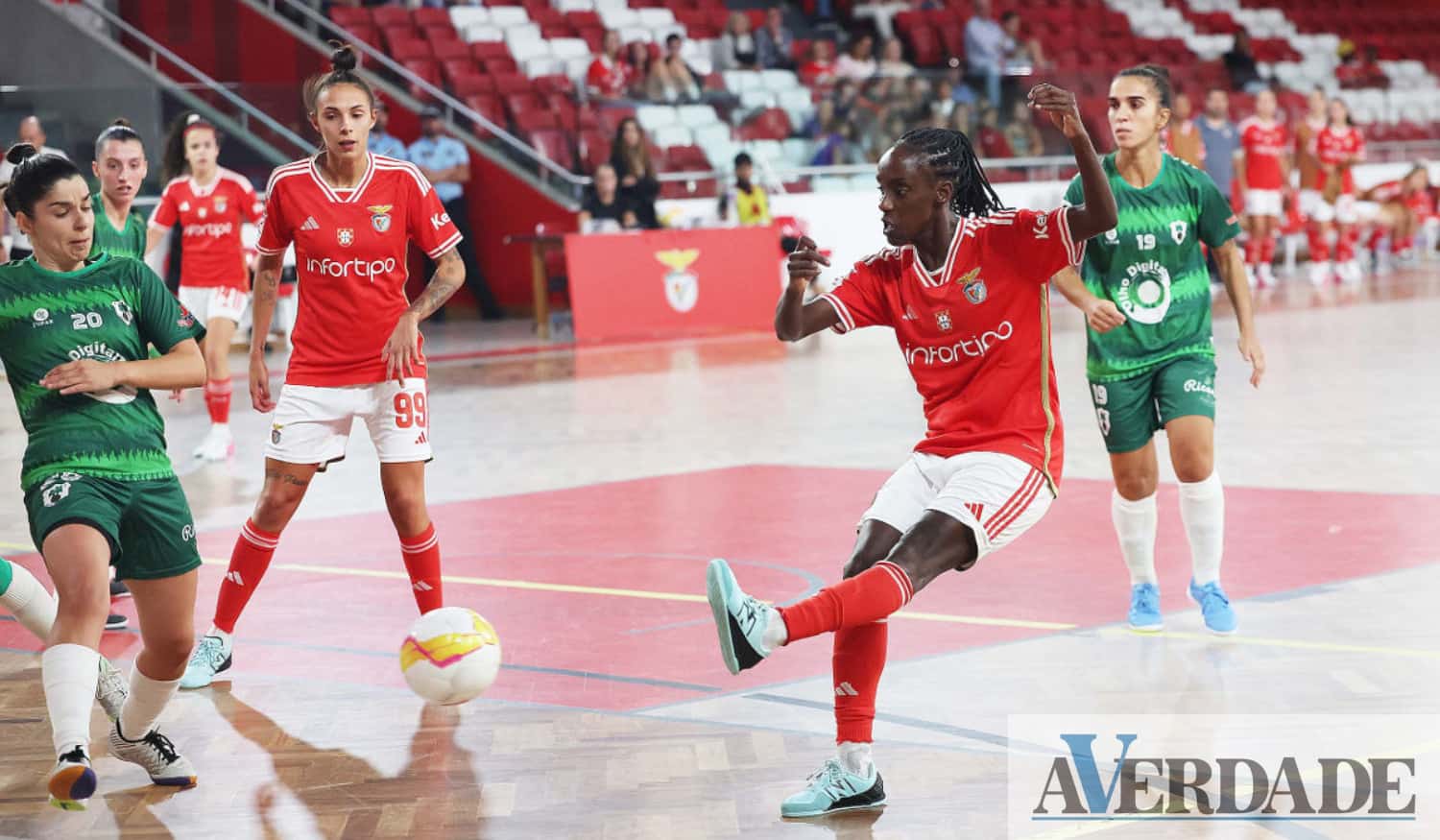 Equipa feminina do FC Águias Santa Marta perde com Benfica no arranque do nacional da 1.ª divisão