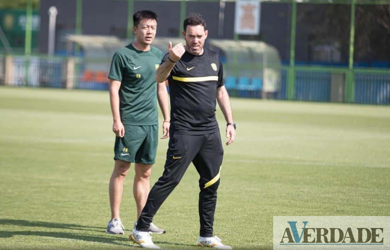 Felgueirense Ricardo Soares eleito melhor treinador da Superliga Chinesa em agosto