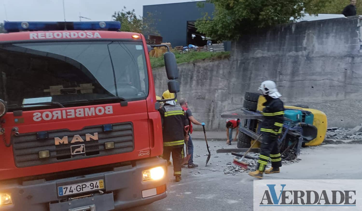 Paredes: Homem ferido com gravidade após acidente com empilhador em Rebordosa