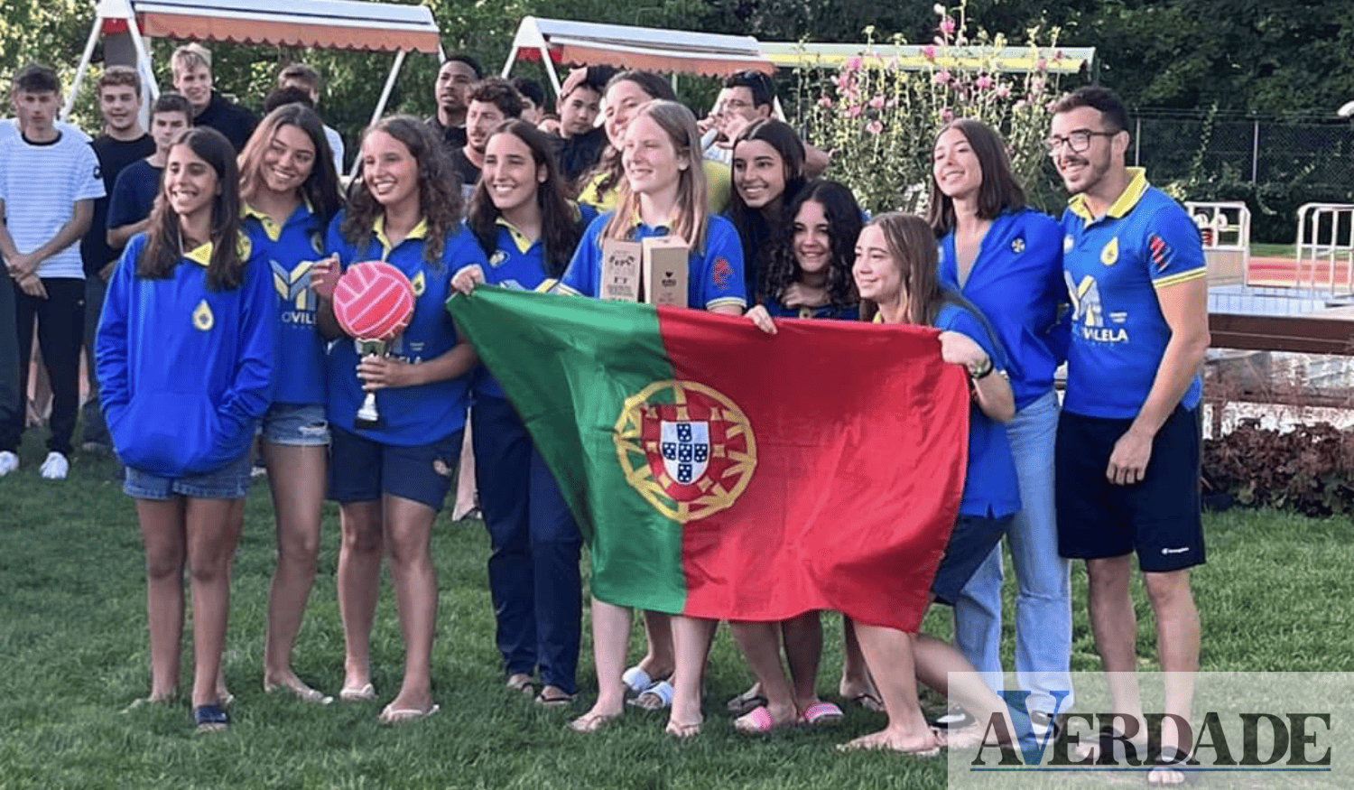 Equipa feminina sub-17 do Clube Aquático Pacense vence na Suíça 
