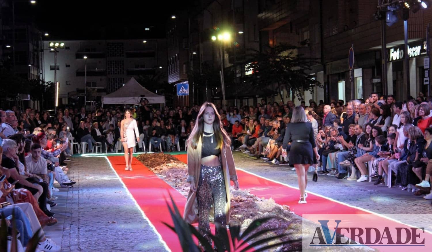 Rua D. José de Lencastre vai acolher desfile de moda local "Paços Fashion 2023" 