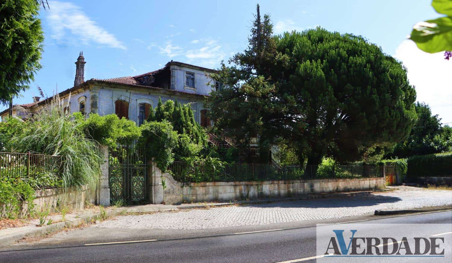 Paredes: Espólio do poeta Daniel Faria eternizado na futura "Casa-Museu" em Baltar