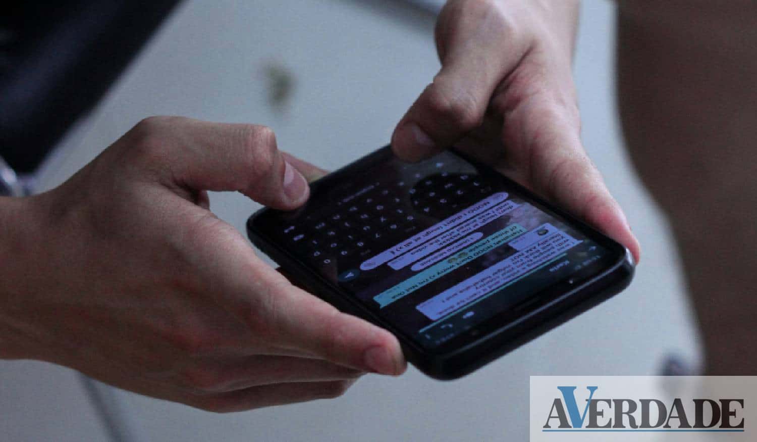 Polícia Judiciária alerta para "grupos de Whatsapp com pornografia de menores"