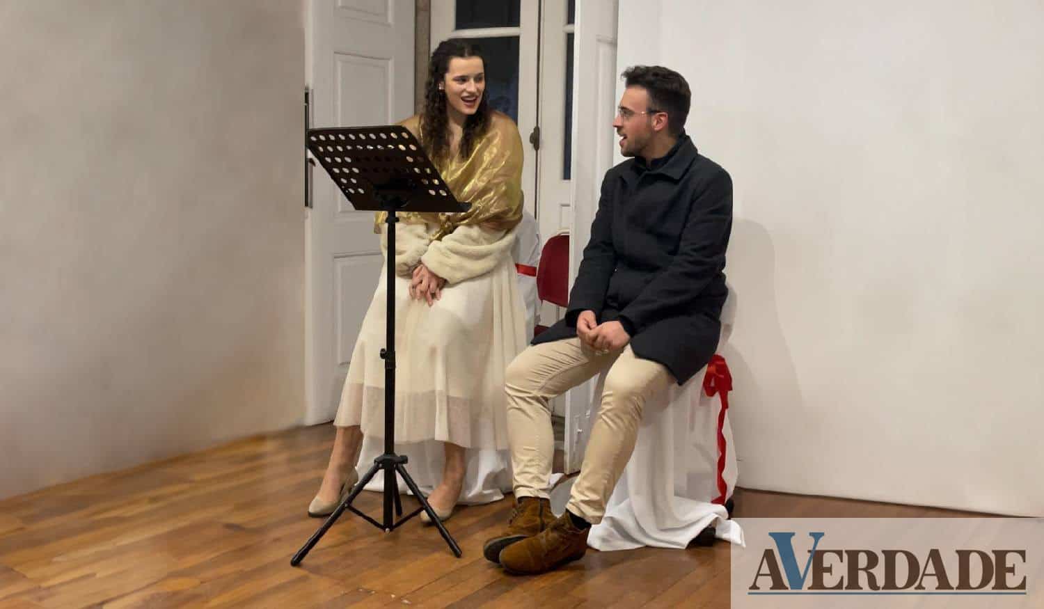 Daniel Pinto e Mariana Cardoso cantam um para o outro e tornam a mensagem "mais intensa"