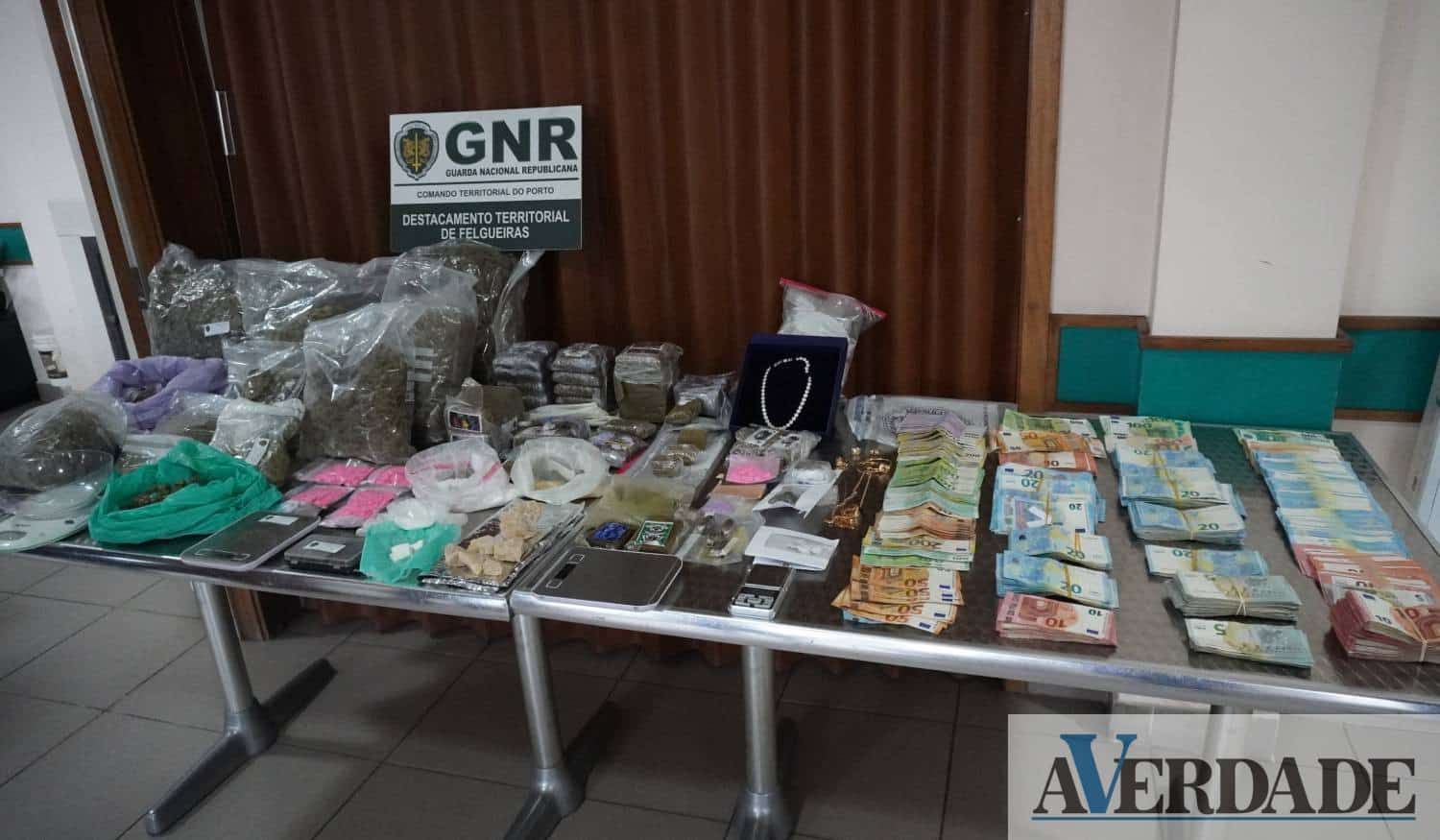 GNR de Felgueiras desmantelou rede de tráfico e apreendeu mais de 23 mil doses de droga