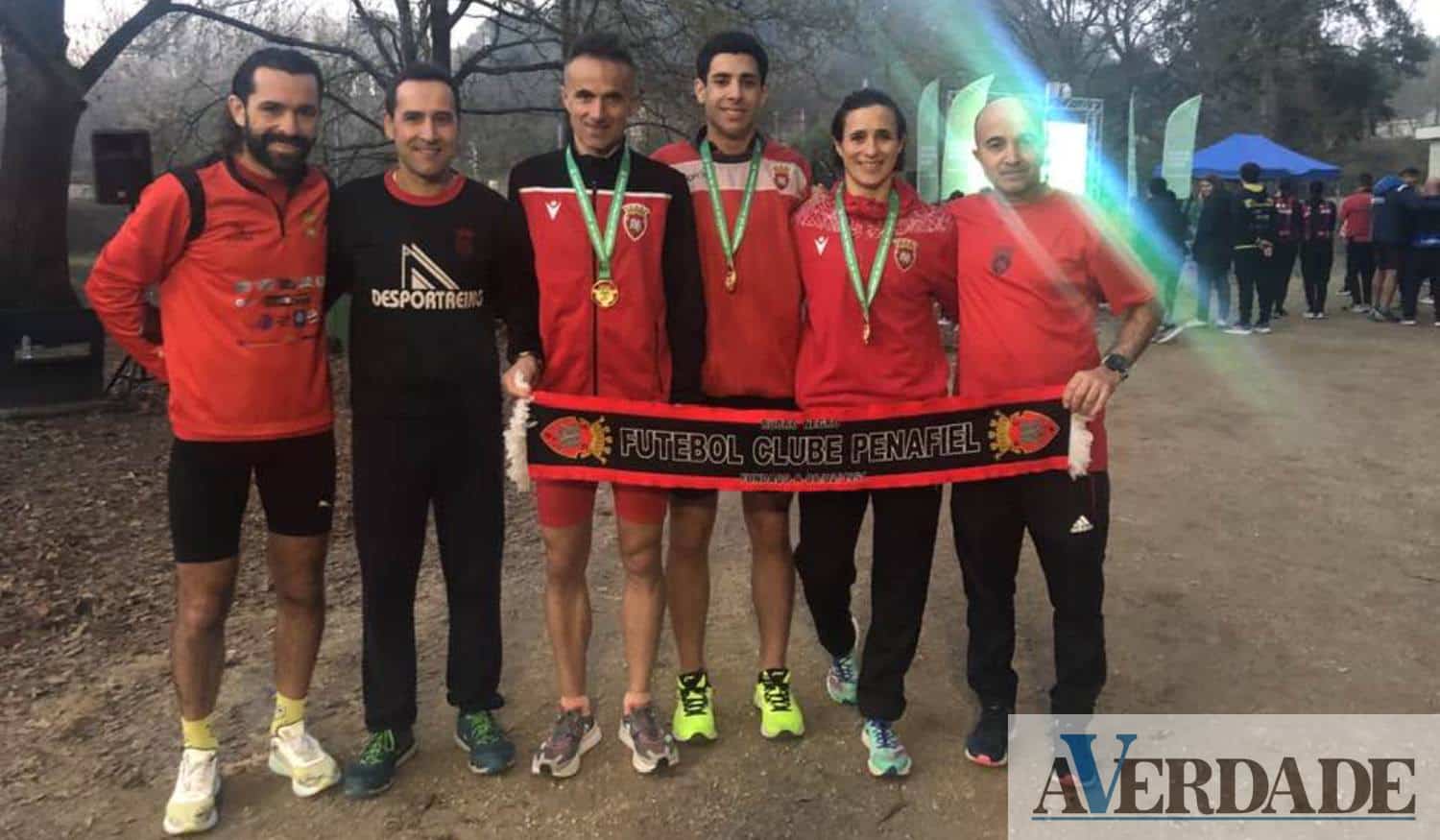 Atletismo do F. C. Penafiel representado por seis atletas em prova de corta-mato
