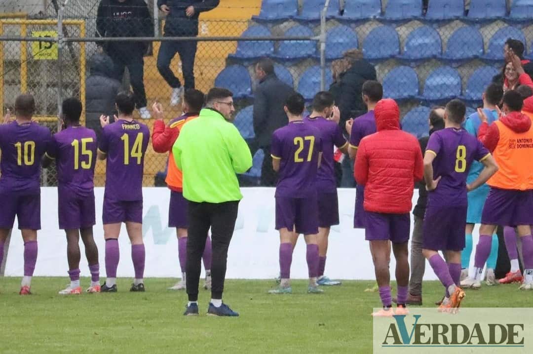 Guarda-redes inspirado e ferros da baliza impedem vitória do Marco 09 ante São João Ver