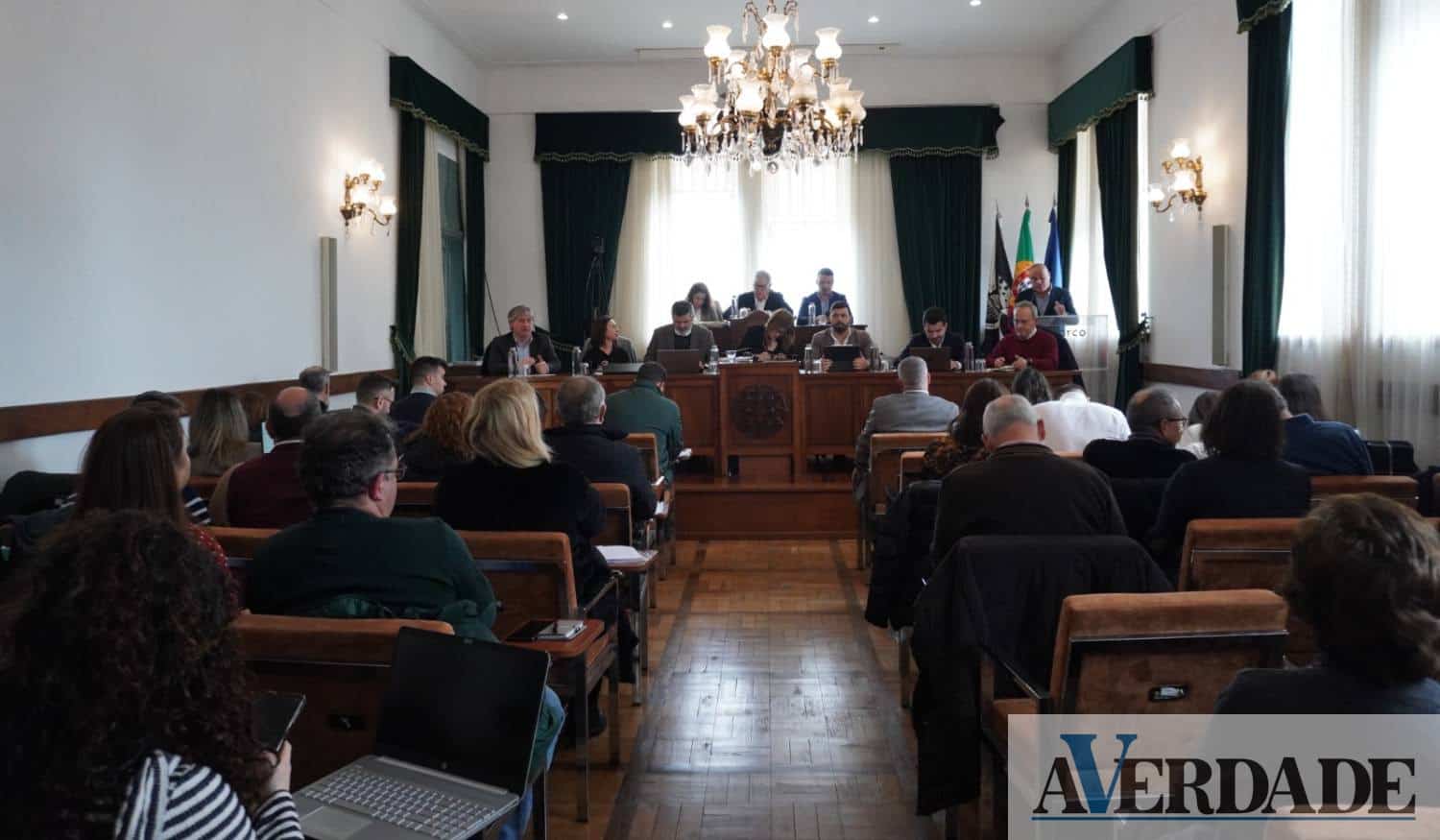 Primeira revisão do orçamento da Câmara do Marco aprovada com abstenções do PSD e CDS-PP