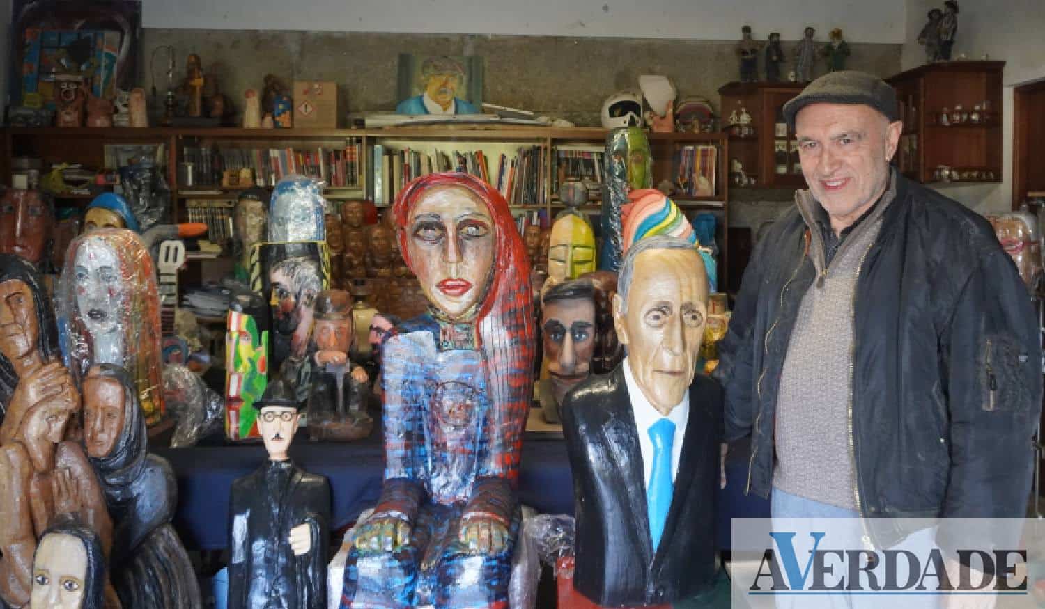 Aos 73 anos, Fernando Barros faz peças de arte "únicas" no país e conta com 140 exposições