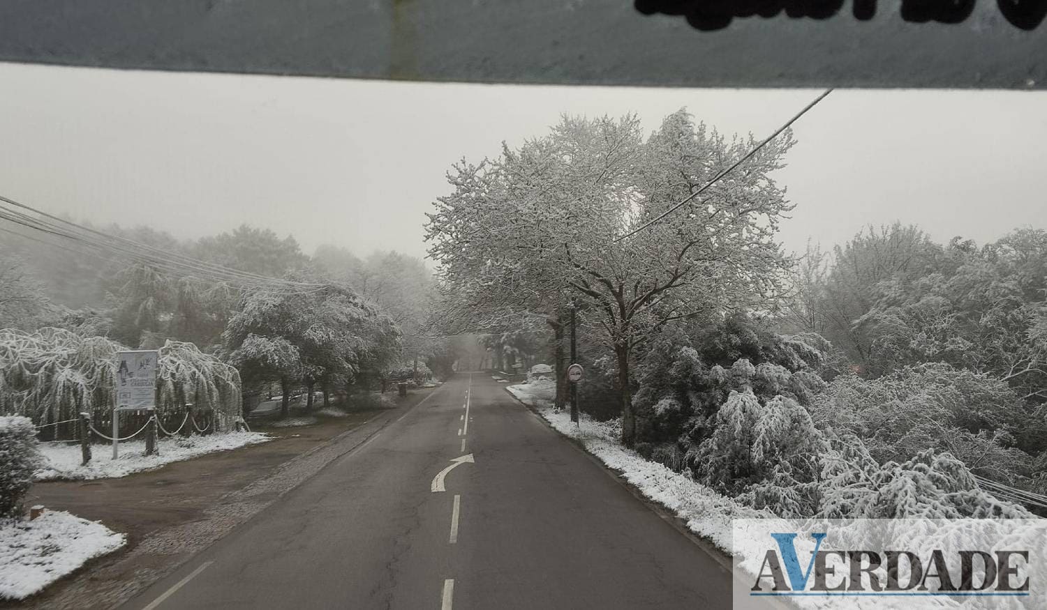 Cinfães: Neve volta a cair na Serra de Montemuro